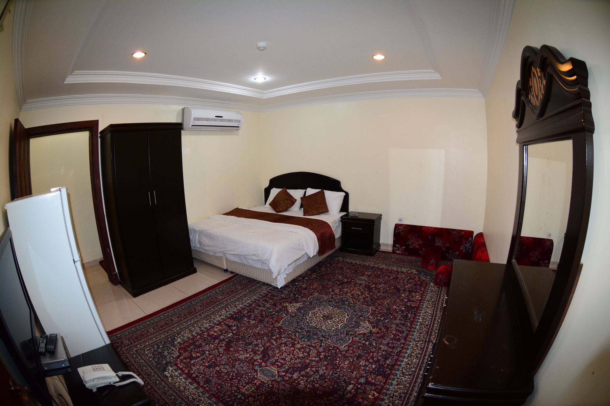 Al Eairy Apartment- Dammam 3 Al Mubarakiyah 外观 照片